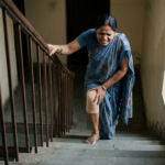 Knee Pain While Climbing Stairs: Causes and Treatment Options in Kolkata