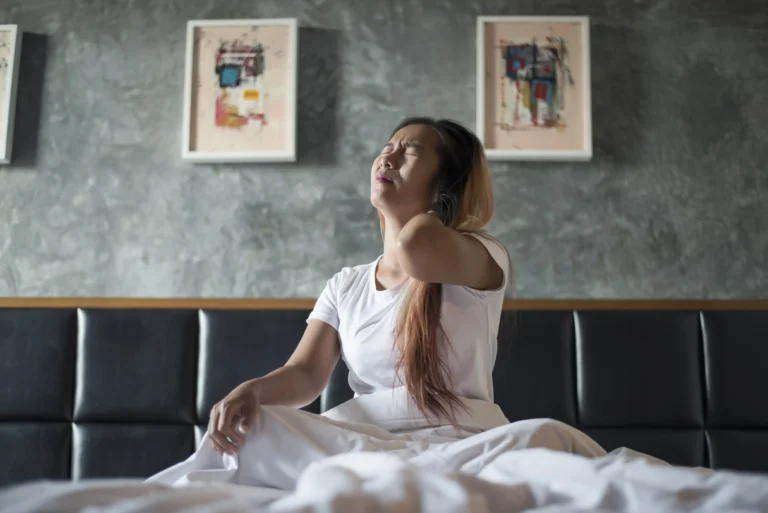 Shoulder Pain at Night: Causes You Should Never Ignore